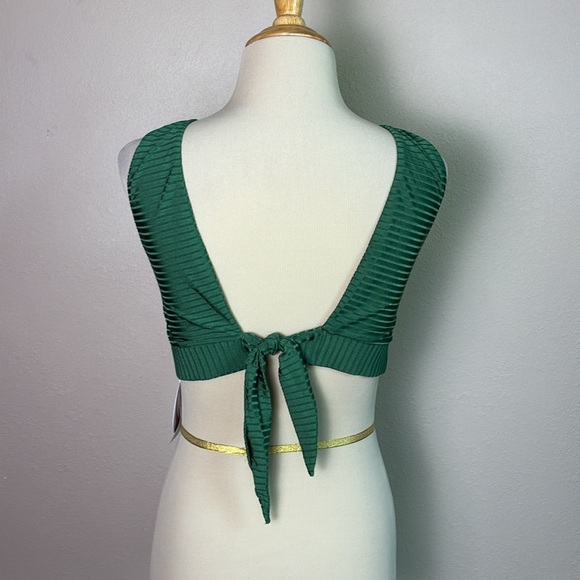 PQ SWIM Revolve Medium Two Way Emerald Green Key Hole Crop Top Swim Tank Beach - Picture 9 of 16